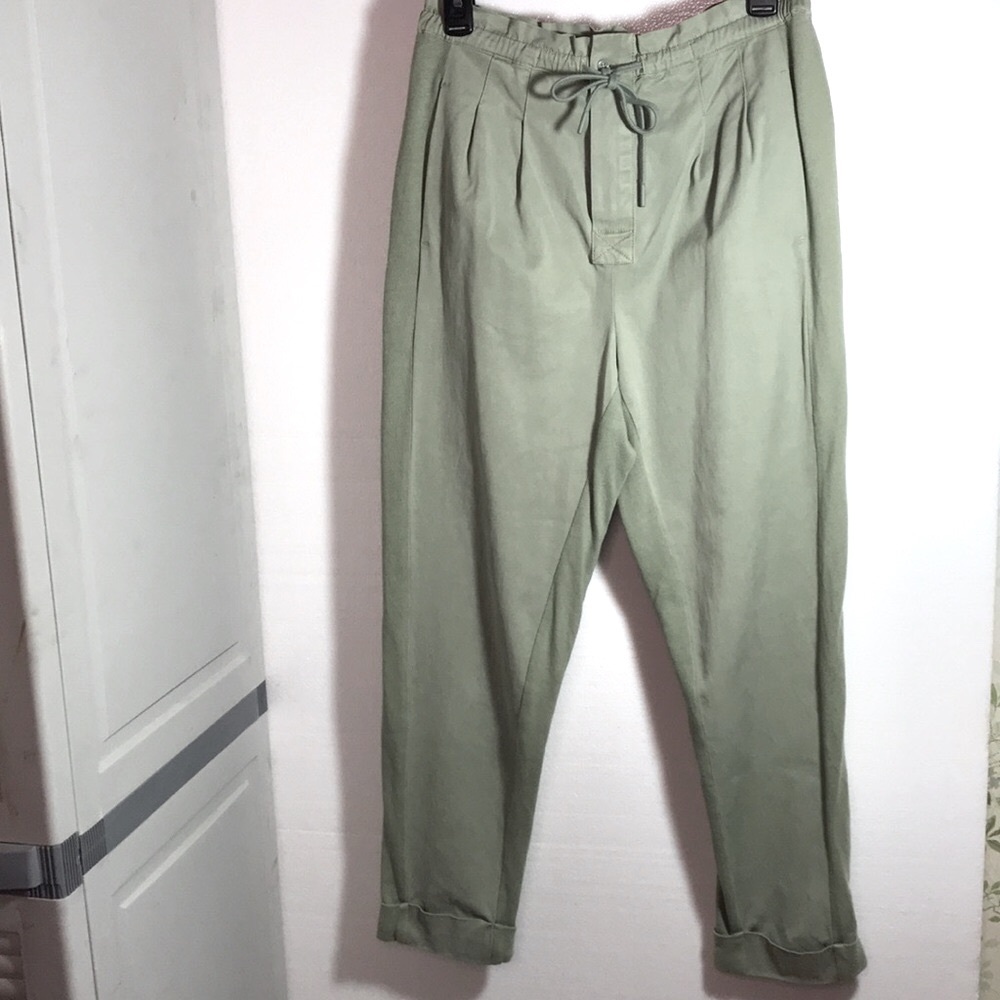 ALICE + OLIVIA- Liliana Cuff Paperbag Pants Sage Green Lightweight Twill Small - Picture 2 of 14